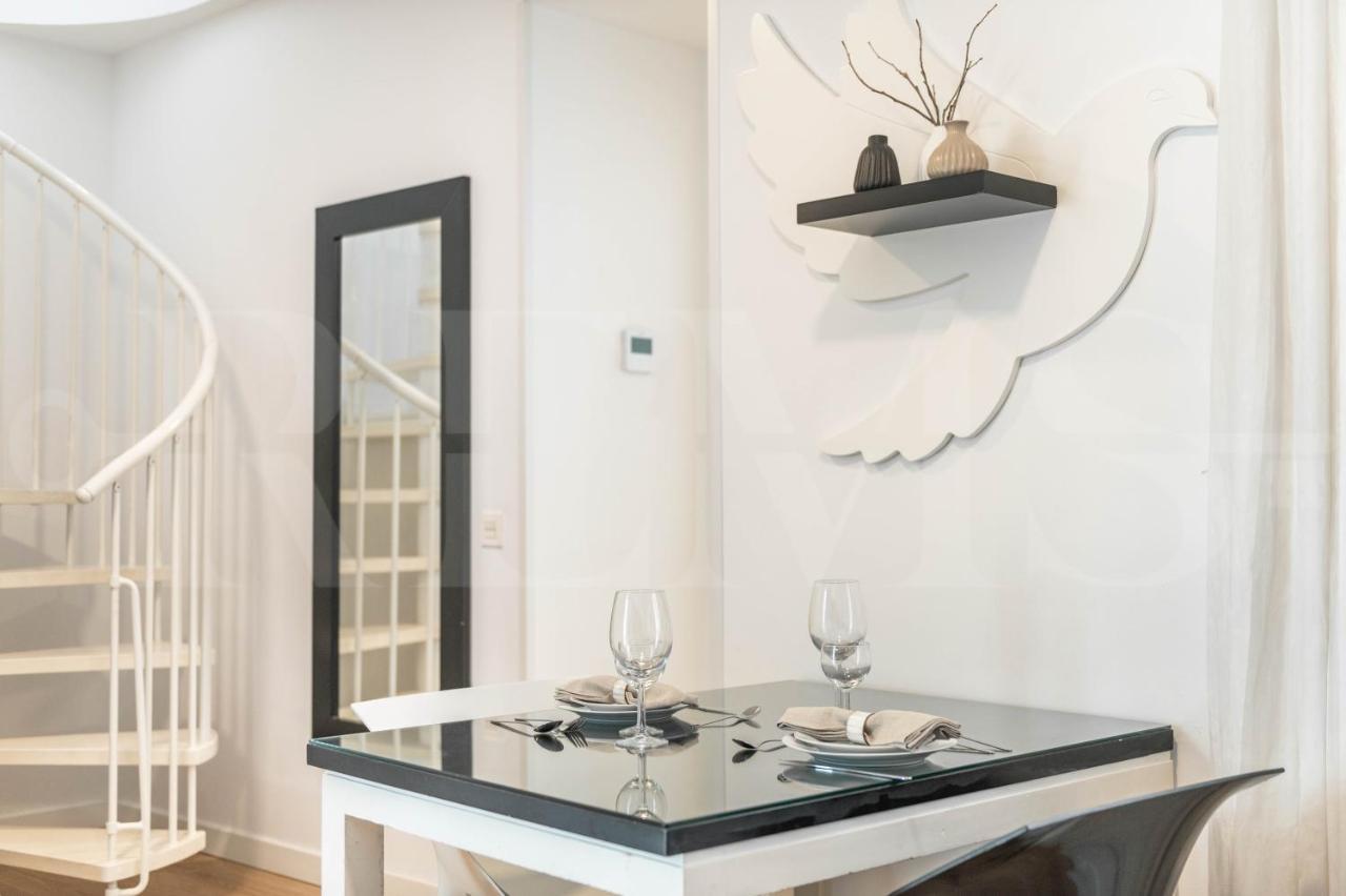 マラガInviting Duplex In Front Of Picasso Museum By Remsアパートメント エクステリア 写真